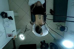 Mature Woman With Big Tits Gives Delicious Blowjob!