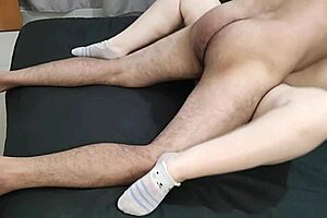 湿逼继妹等候粗暴后入式操逼传教士位