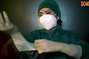 乳胶手套恋物支配。