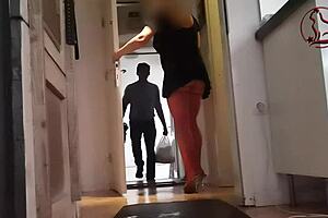 curvy blond seduced delivery guy for return fuck