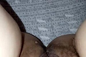 Una milf con la fica peloso e aperta sensual fetish sex pornstar