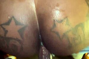 i messed up this messy anal fuck in the living room