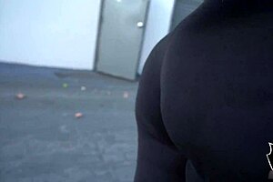 Andi Ray milks Rome Major's BBC behind alley dumpster intensely.