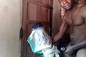 Valentine Cum Hard for Fans This Year! 💦