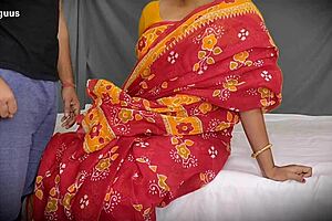 My friend's hot mom gets fucked in a real housewife video