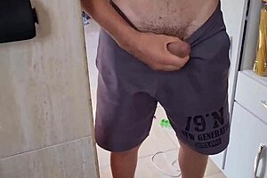 meio enteado me viu na cozinha enquanto eu cozinhava