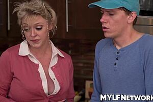 Rion Spies On Dee's Perfect Ass At Home!