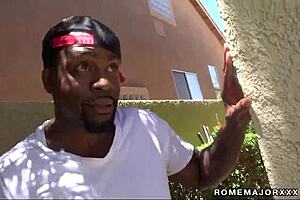 Alycia Starr's wet pussy gets licked by Rome Major