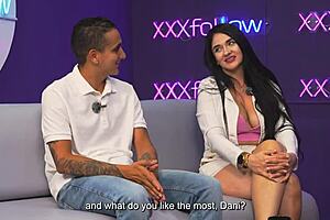 哥伦比亚熟女埃斯特拉·奥索里奥操害羞小伙，XXX跟随会话播客与丹尼·奥尔蒂斯