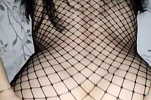 chatting about home life with a sexy couple