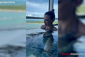 lili cocksinhell gets her tight ass spanked on the cruise with dave march 😏