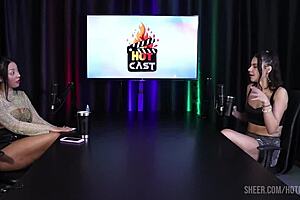 Debora And Vitoria's Hot Outdoor Moments!