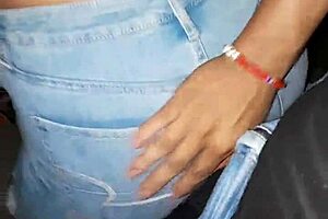 Mi cuñada toda peda y enfiestada abrió las piernas para follar en la calle me corrí dentro de su coño caliente.