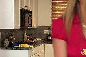 This blonde lesbian brought cookies and had sex with experienced lady!