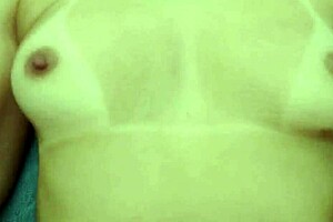 肌肉熟女人妻笑眯眯舔肥屄狂叫硬内射