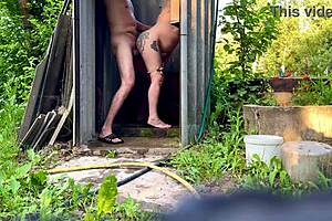 I fucked pregnant woman in shower