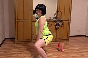 Anal Penetration! Gymnastics Brunette With Gaping Anus Masturbates!