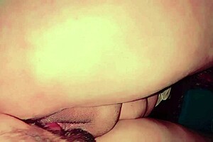 Best way to make cum an unsatisfied stepmom with shaved pussy