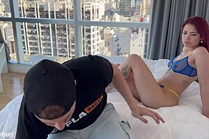 Me follo a johabettina la novia de mi hermano cofla cuando nos deja solos espero que nunca se lo diga.