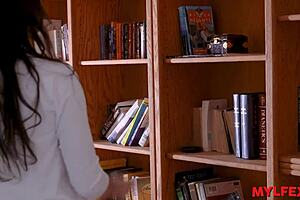 I love fucking the next door milf with young dicks