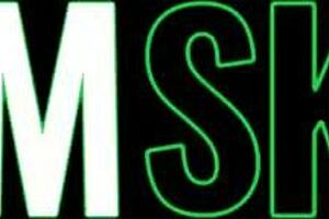 Stepdaughter ensures family's sexual needs with muff diving.