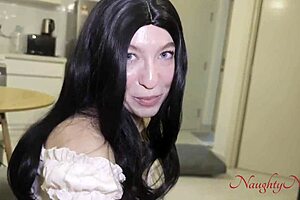 Single Step-Mom Can't Find A Date, Licks Balls For Big Cock