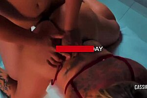 Fiz o Negão Gozar com uma Punheta Gostosa Ele Encheu Minha Mão de Leitinho Completo no Cassiflix