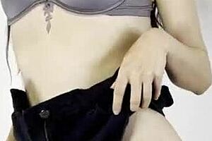 briseida myers performs rimming in stockings