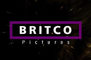 Brittany Andrews is so horny, rubbing her pussy in the jacuzzi!