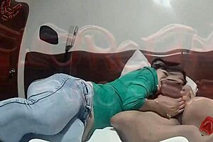 Putita peruana tragando todo hasta las bolas