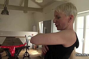 blonde milf in stockings sucks big dick and anal fucks