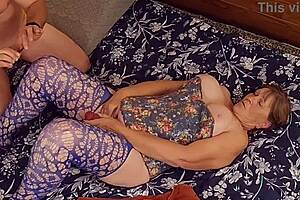 granny carmen getting dildo diddled to orgasm