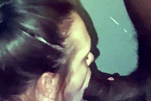 Жёстко сосу толстый черный хуй в спальне