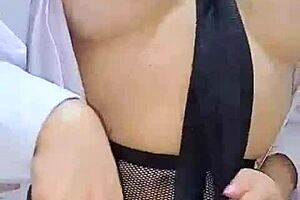 Ardiente Colombiana Inserts Cucumber In Vagina For Pleasure