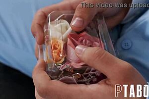 Is Prom Bombshell Kiki Daire Having Sex For Cash?