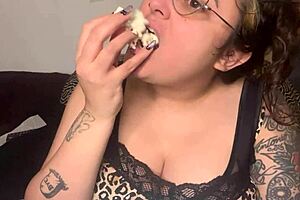 Fetish Sexy Mouth Crunches Popcorn