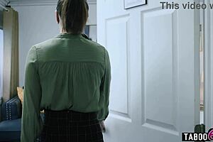 casey calvert and anna claire clouds lick pussies in office lesbian muff diving