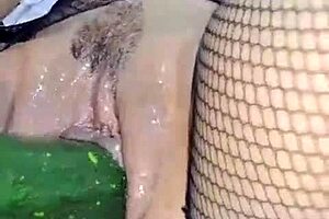 Ardiente Colombiana Inserts Cucumber In Vagina For Pleasure