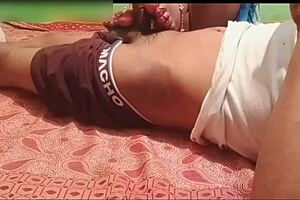 desi indian girl gives footjob fucking cocks with feet