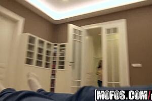 Lexi Dona tries anal for holidays!