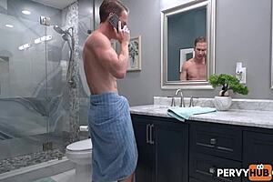 Aria Banks needs a helping hand from big dick Nick in hardcore scene.