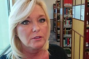 who needs clothes in public? naked wife shows off pussy and ass outdoors.