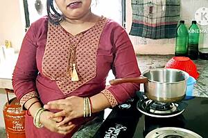 Indian Desi Bhabhi Fucking Hardcore With Devar!