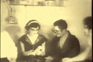 Vintage Very Old Grannies Feeling Horny In Group Threesome