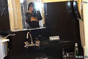 Hot wife flashes and fucks outdoors