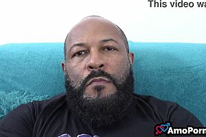 minha esposa falou que só foi almoçar com ricardo, mas voltou toda suada