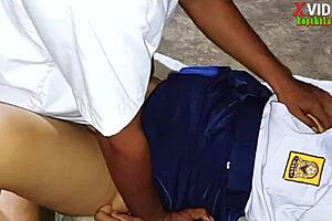 Индонезийская студентка трахается в общаге