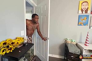 Nerdy blonde milf Mandy Rhea gets her wet pussy fucked by Rome Major 😏