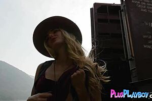 anna katarina strips naked outdoors showing her beautiful body