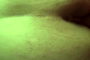 Chegou do trabalho e quis ser fodida, gozei na sentada mas continuei metendo na sua bunda gostosa.